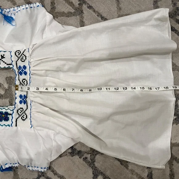 Folkloric Dance Costume Ensemble - Picture 11 of 14